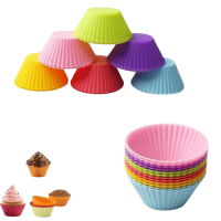 REUSABLE SILICONE CUPCAKE MOULDS