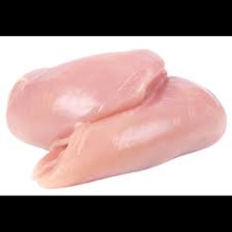 FRESH KENYAN CHICKEN BREAST BONELESS 900G